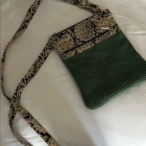 Stylish Green and Black Crossbody Bag with Textured Finish